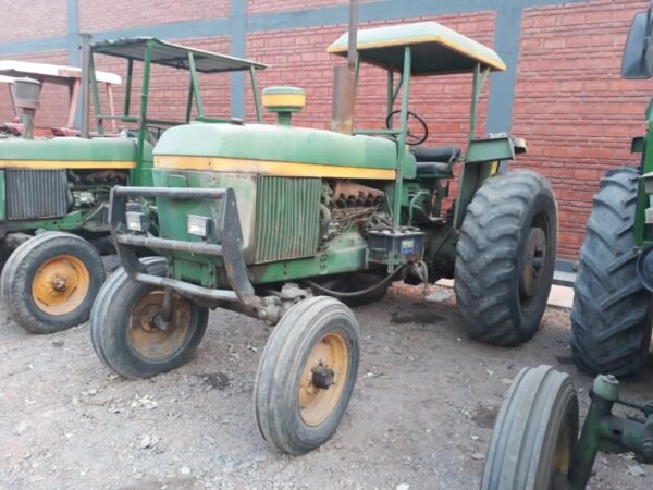 Tractor John Deere 3530 usado Rodado 18-4-34