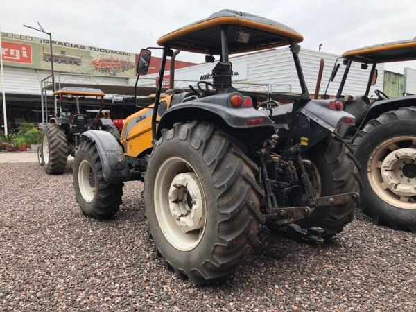 Tractor VALTRA BM100 4X4 con 3 puntos ROPS modelo 2007 - Imagen 4