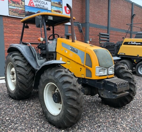 Tractor VALTRA BM100 4X4 con 3 puntos ROPS modelo 2007