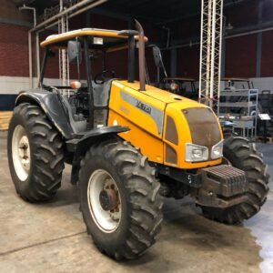 Tractor VALTRA BM100 4x4 con 3 puntos modelo 2007