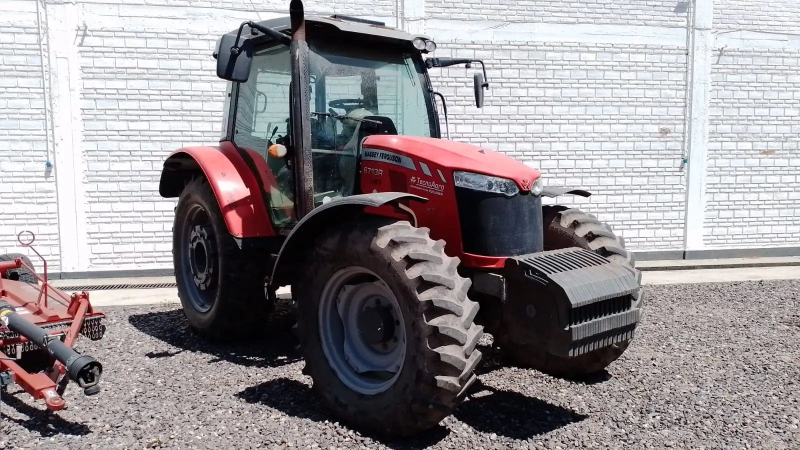 Tractor MF 6713 - Imagen 4