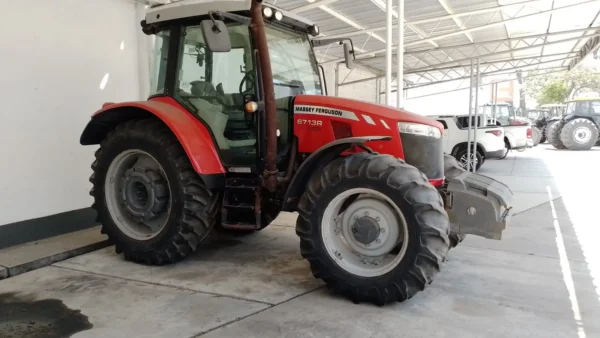 Tractor MF 6713